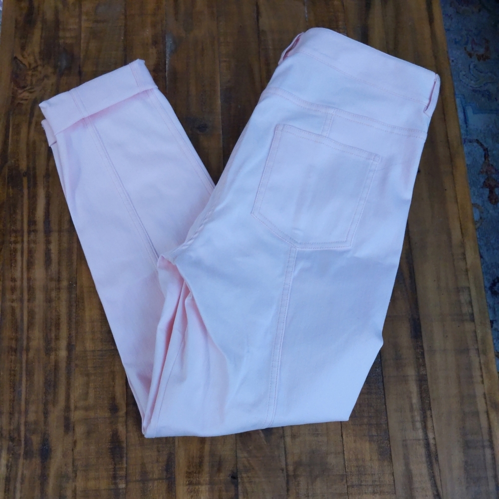 St. John Pink Denim Jeans
Women's Size 8